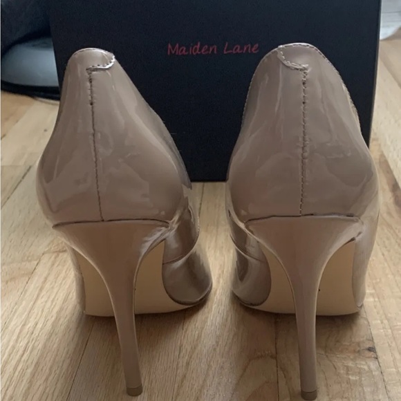 Maiden Lane Pointy Toe Pump Tan Size 9.5 With Box - Picture 5 of 8